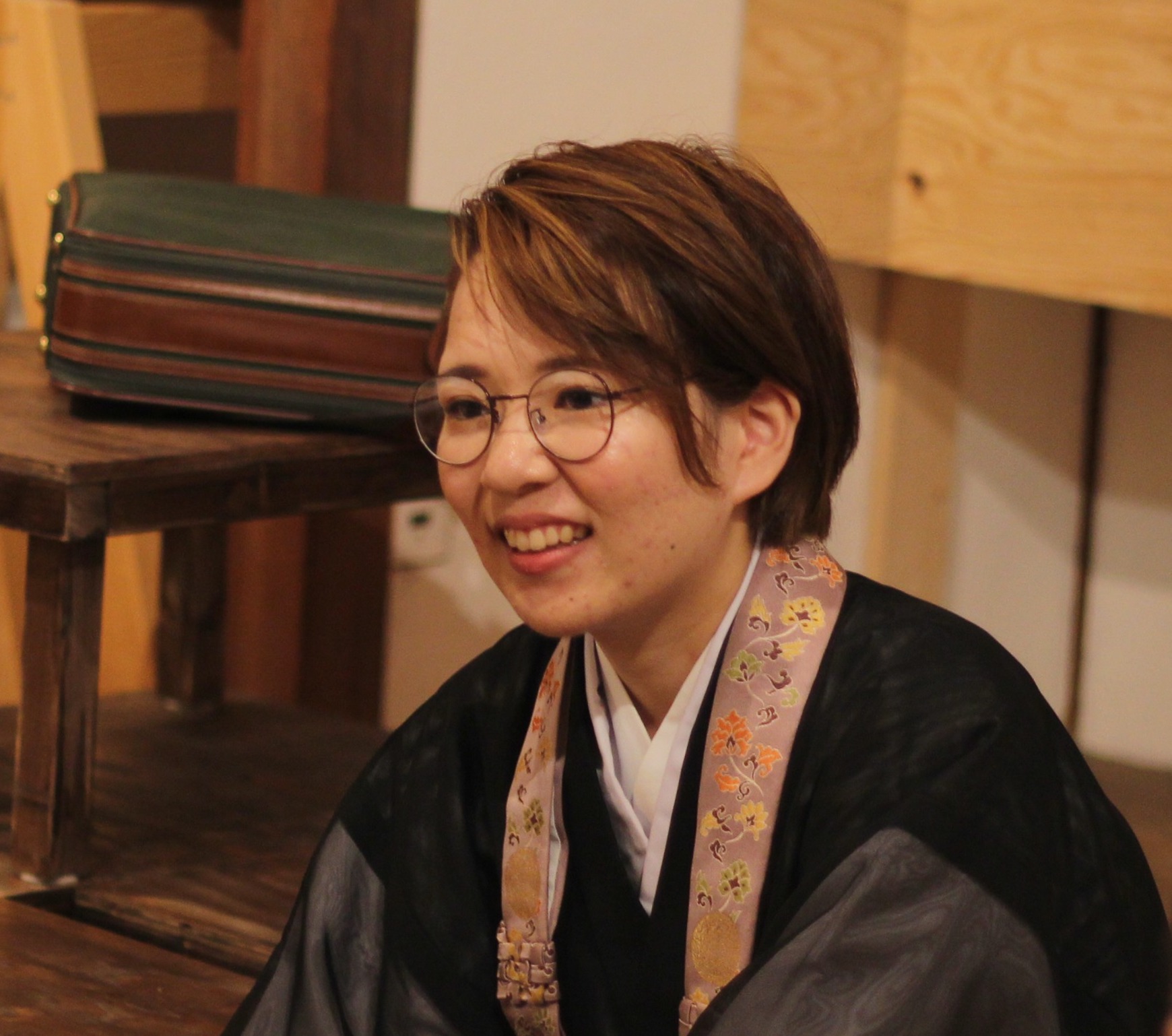 若き女性僧侶と過ごす 与え合う 時間 仲秋の坊主喫茶 栞や Shioriya